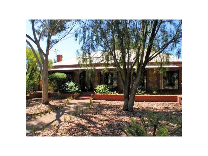 8 Simmons Crescent, Port Augusta West SA 5700