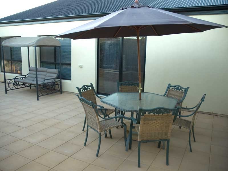 32 North Terrace, Stirling North SA 5710