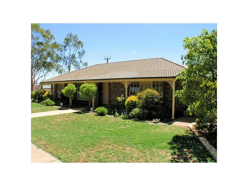 24 Cobbin Street, Port Augusta West SA 5700