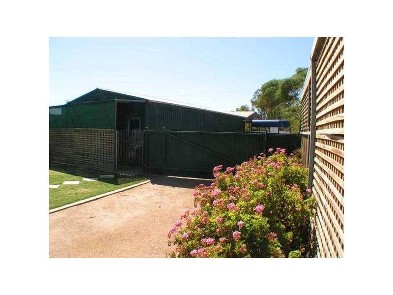 1 Michael Avenue, Stirling North SA 5710