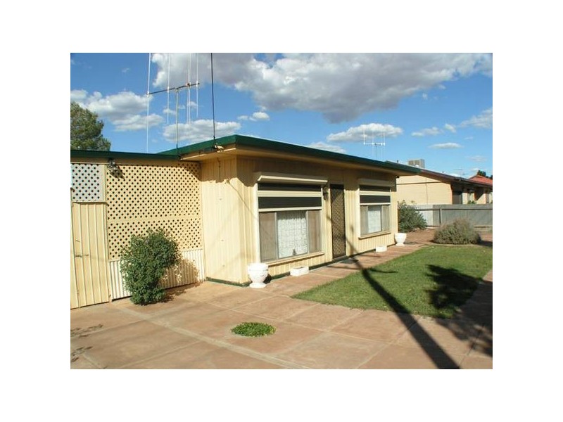11 McConnal Road, Stirling North SA 5710