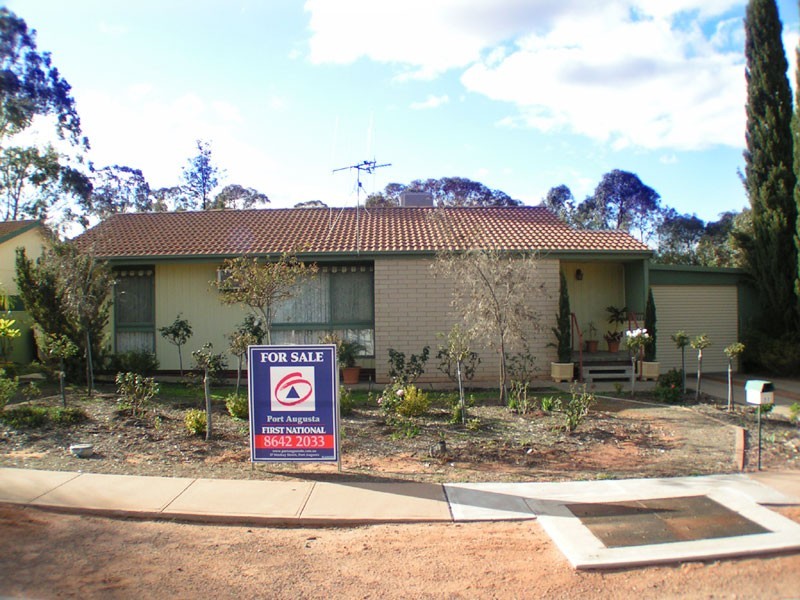 27 Hurcombe Crescent, Port Augusta West SA 5700