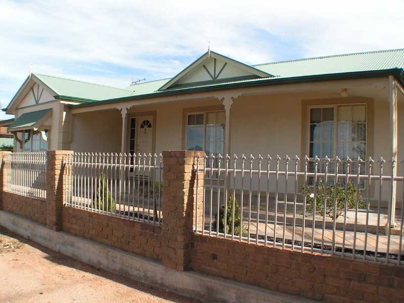 2 Warrenback Road, Port Augusta West SA 5700
