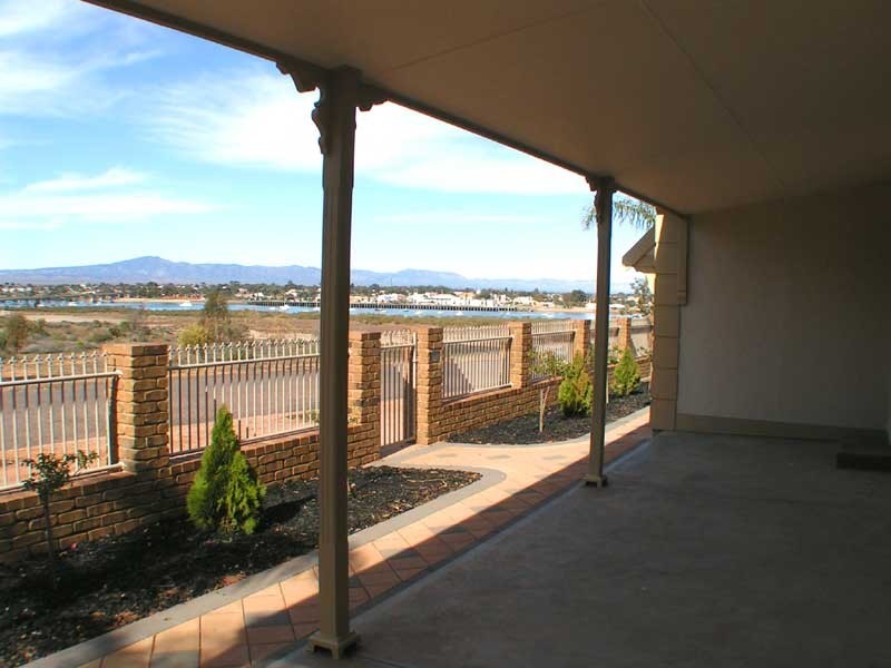 2 Warrenback Road, Port Augusta West SA 5700