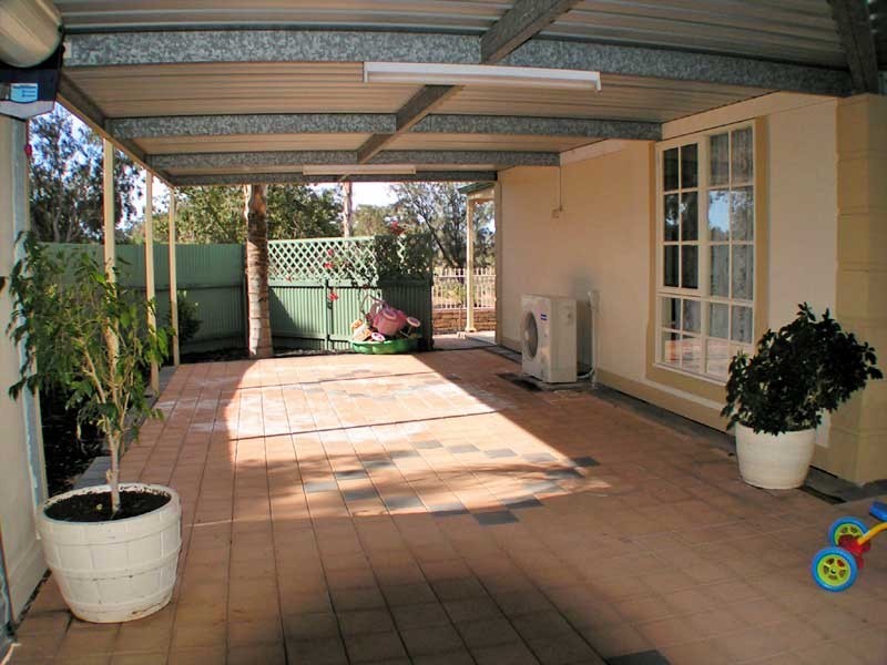 2 Warrenback Road, Port Augusta West SA 5700