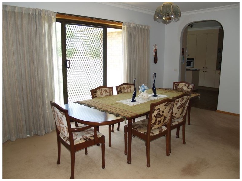 15 Wattle Drive, Numurkah VIC 3636