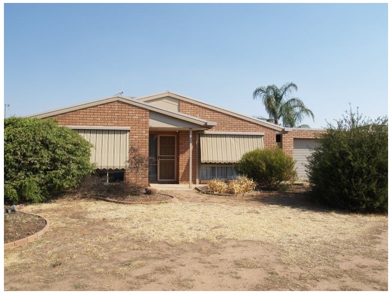 24 Madeline Street, Numurkah VIC 3636