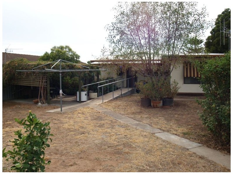 28 Robertson Street, Nathalia VIC 3638