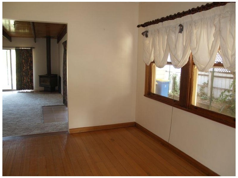 26 Mc Carthy Avenue, Numurkah VIC 3636