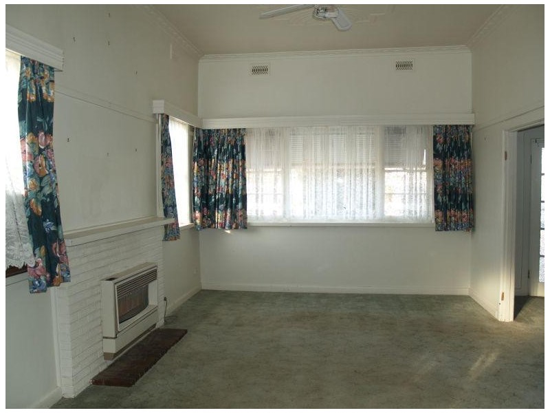 8A Madeline Street, Numurkah VIC 3636