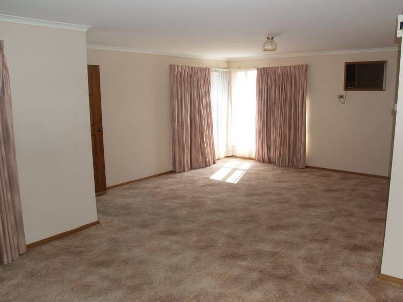 3/32 Saxton Street, Numurkah VIC 3636