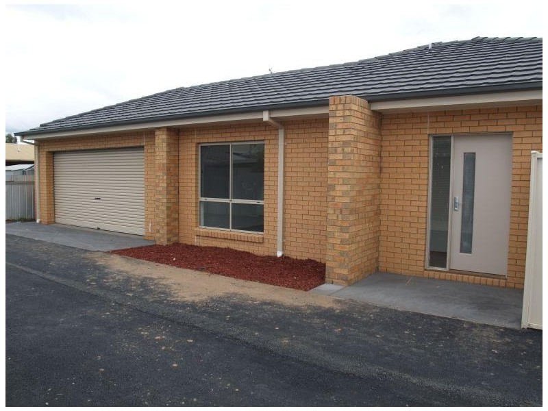 2 81 Saxton Street, Numurkah VIC 3636