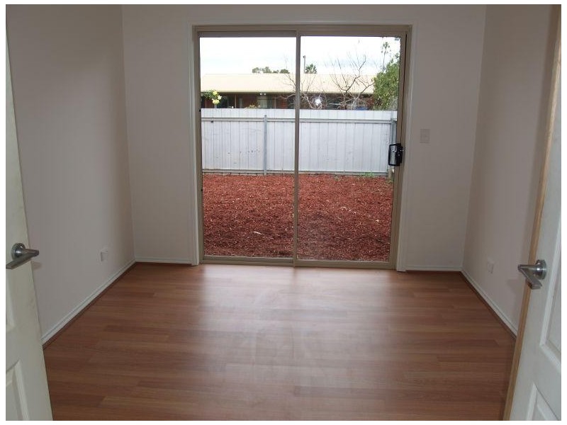 2 81 Saxton Street, Numurkah VIC 3636