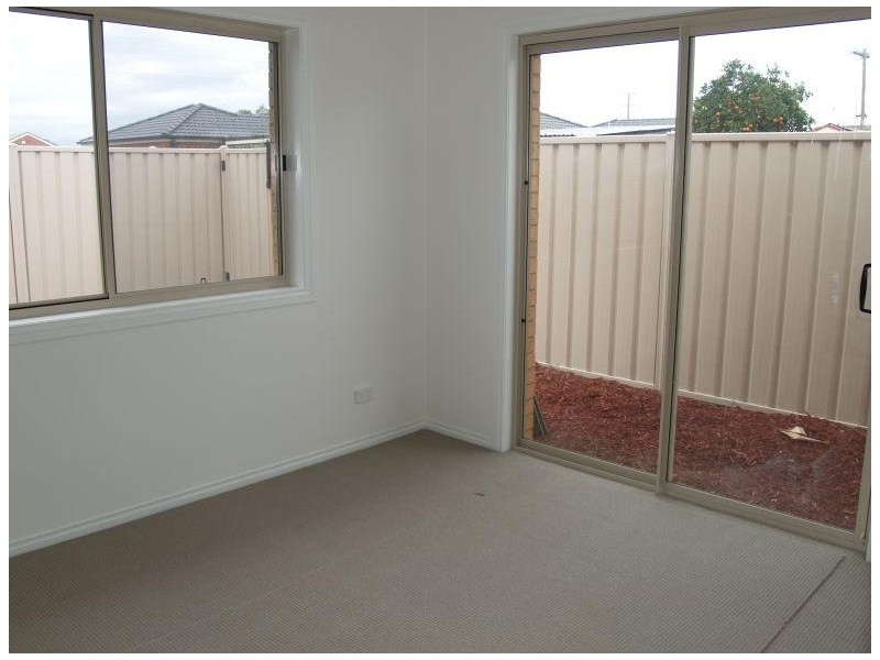 2 81 Saxton Street, Numurkah VIC 3636