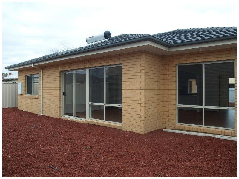 2 81 Saxton Street, Numurkah VIC 3636