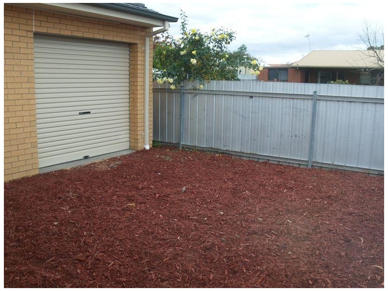 2 81 Saxton Street, Numurkah VIC 3636