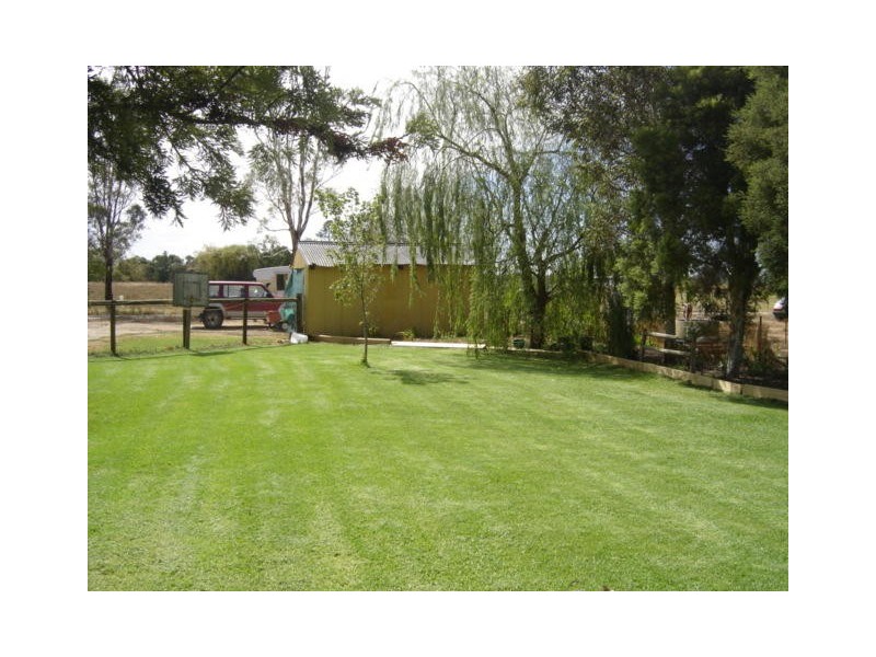 111 Kemps Road, Katunga VIC 3640