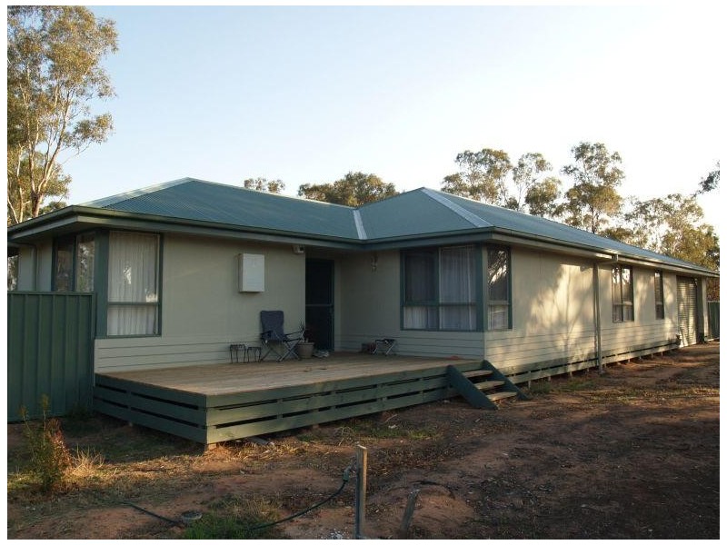 10 Dockery Street, Katunga VIC 3640