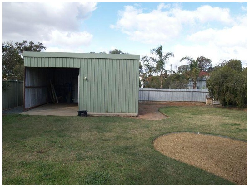 12 Toorak Street, Numurkah VIC 3636