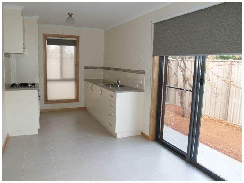 1/1 Swallow Street, Numurkah VIC 3636