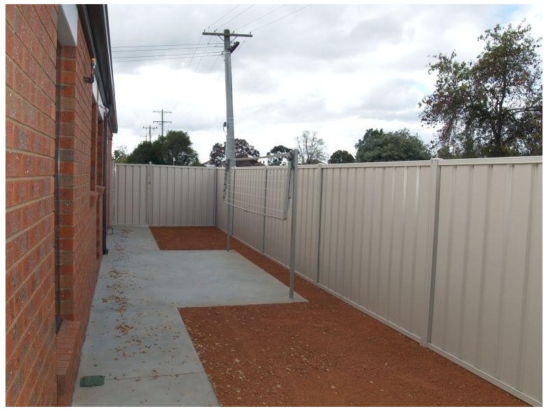 1/1 Swallow Street, Numurkah VIC 3636