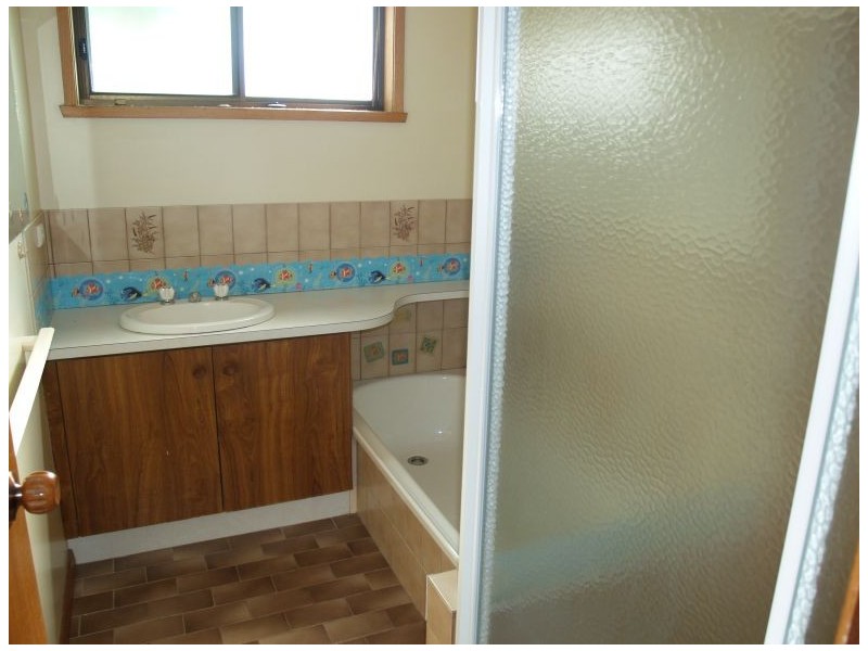 10 Swallow Street, Numurkah VIC 3636