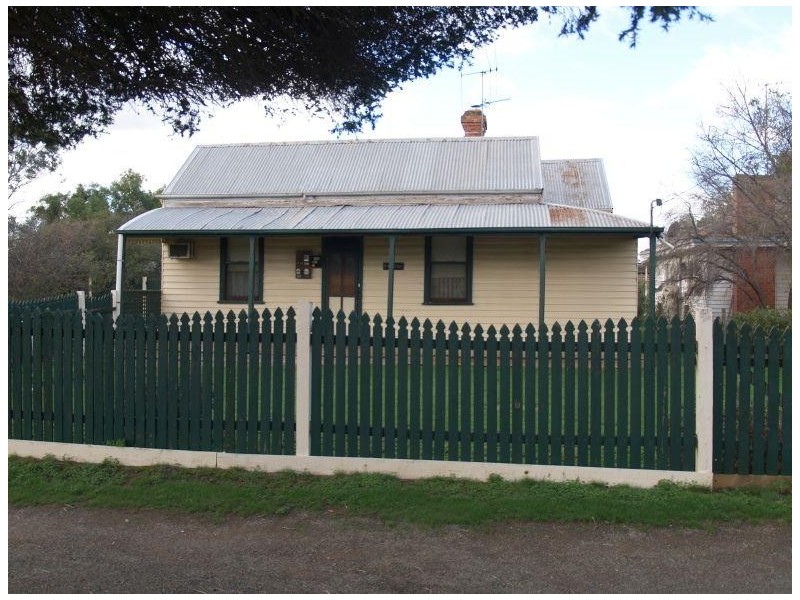 15 Beek Street, Katamatite VIC 3649