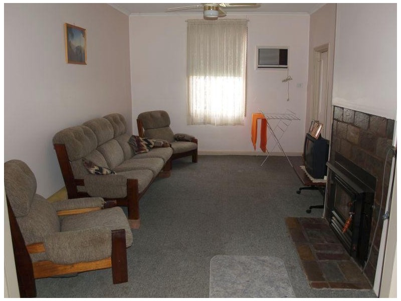 15 Beek Street, Katamatite VIC 3649