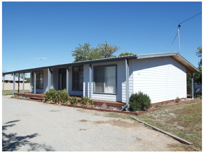 41 Carlisle Street, Wunghnu VIC 3635