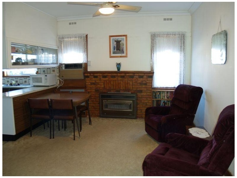 33 Mccarthy Avenue, Numurkah VIC 3636