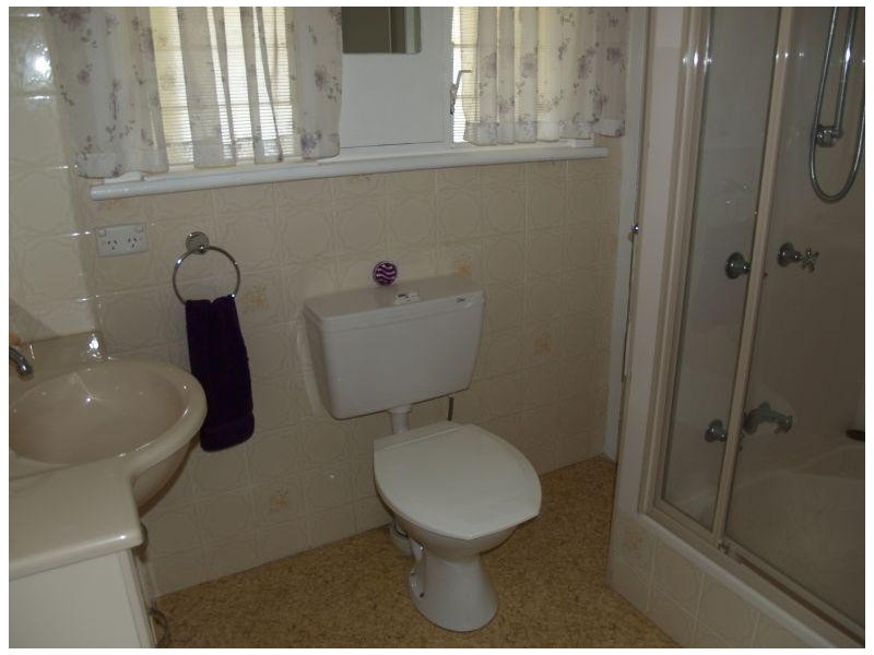 33 Mccarthy Avenue, Numurkah VIC 3636