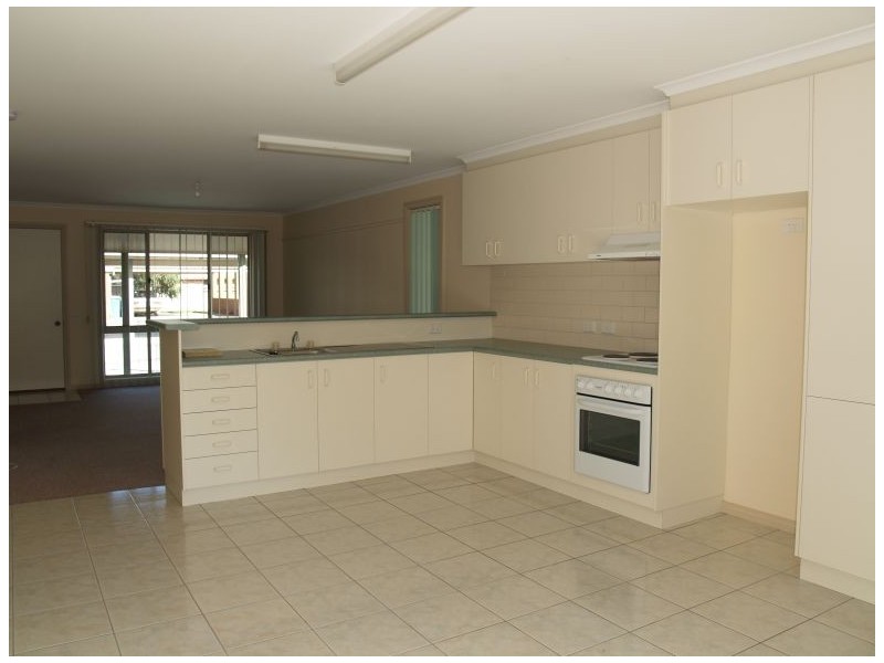 8/10 Exhibition Street, Numurkah VIC 3636