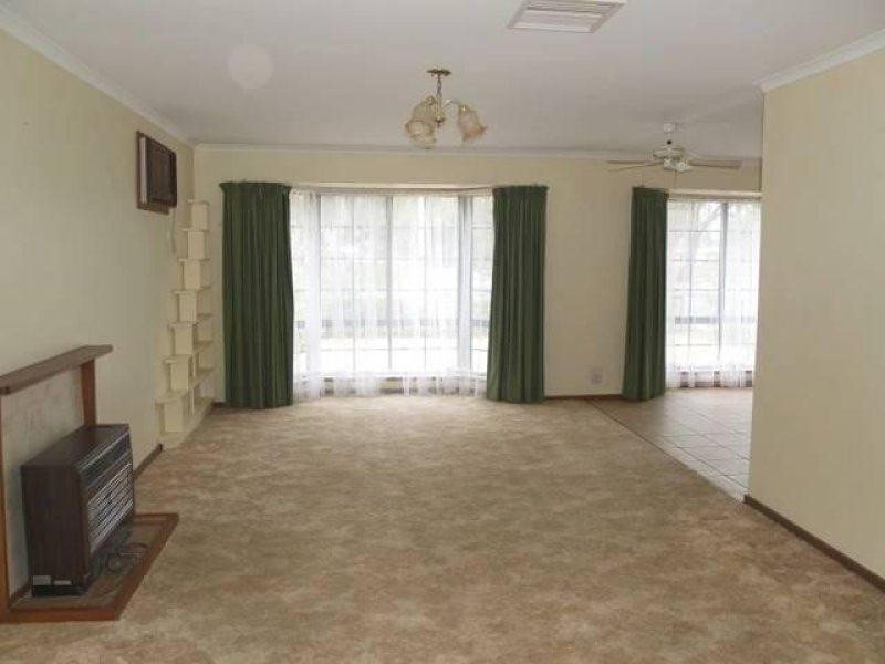 19 Rowe Street, Numurkah VIC 3636