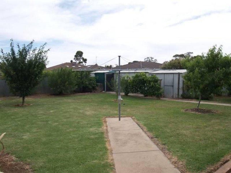 19 Rowe Street, Numurkah VIC 3636