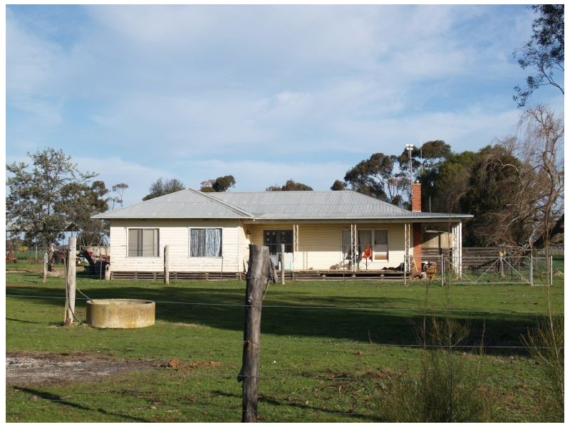 198 Pinnucks Road, Strathmerton VIC 3641