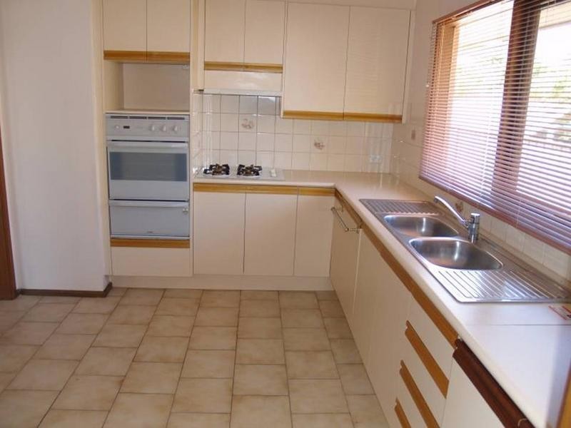 16 Toorak Street, Numurkah VIC 3636