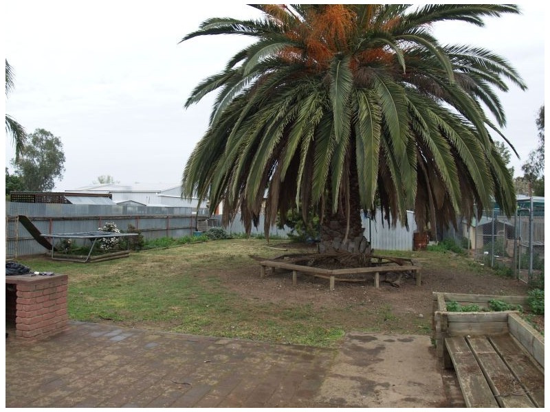 8 Pinnuck Street, Numurkah VIC 3636