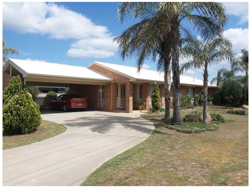 9 Harding Court, Numurkah VIC 3636