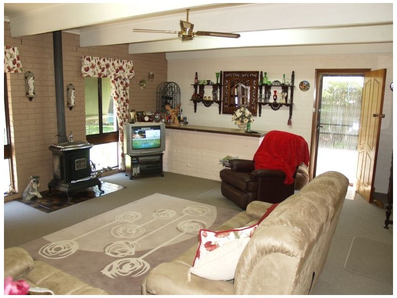 1711 Goulburn Valley Highway, Tallygaroopna VIC 3634