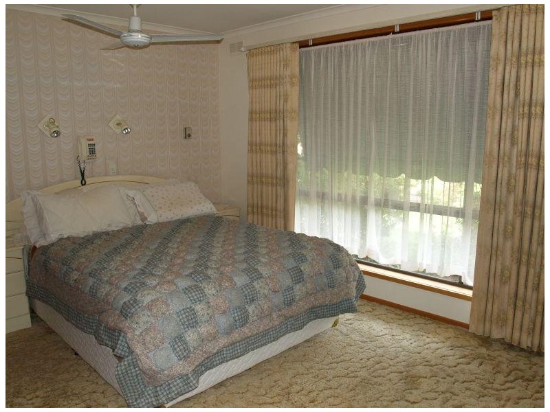 24 Thornton Street, Numurkah VIC 3636