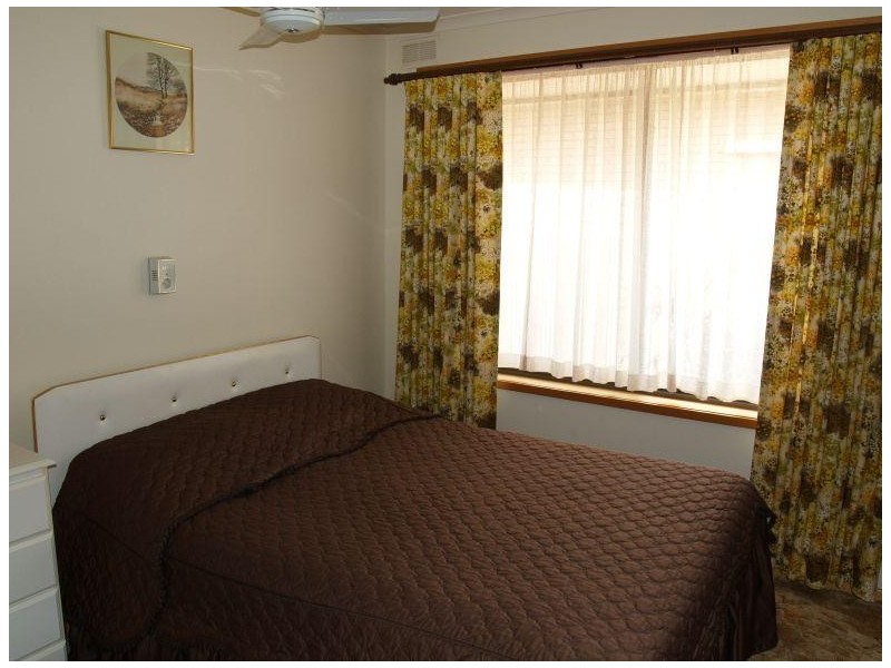 24 Thornton Street, Numurkah VIC 3636