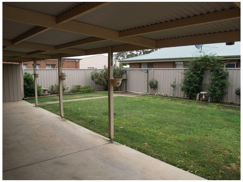 4/15 Madeline Street, Numurkah VIC 3636