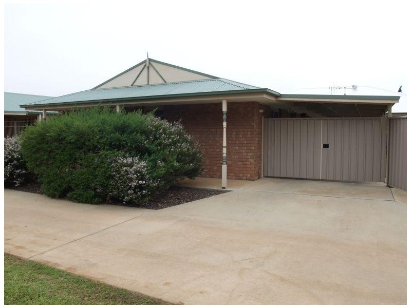 4/15 Madeline Street, Numurkah VIC 3636