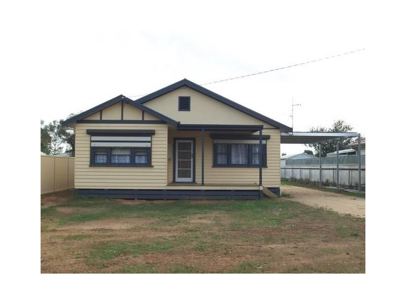 25 Murray Avenue, Numurkah VIC 3636