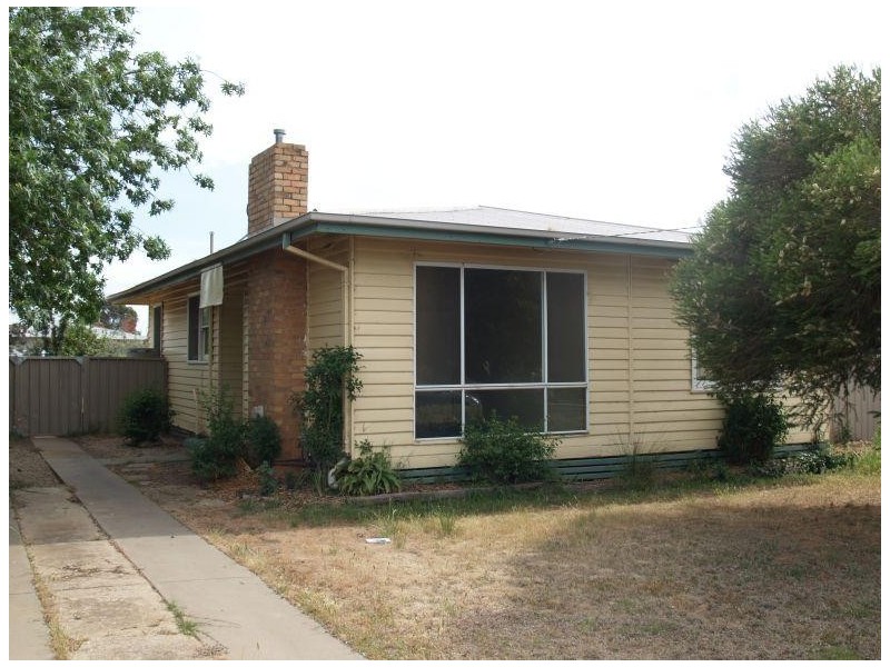 12 Mckenzie Street, Numurkah VIC 3636