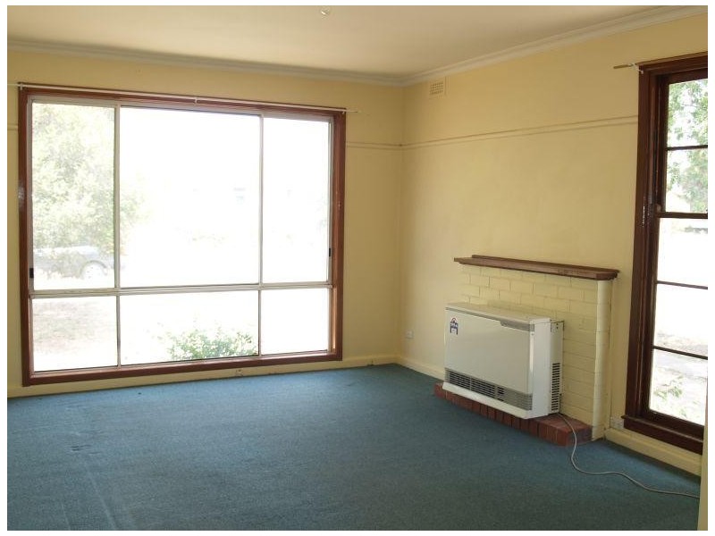 12 Mckenzie Street, Numurkah VIC 3636