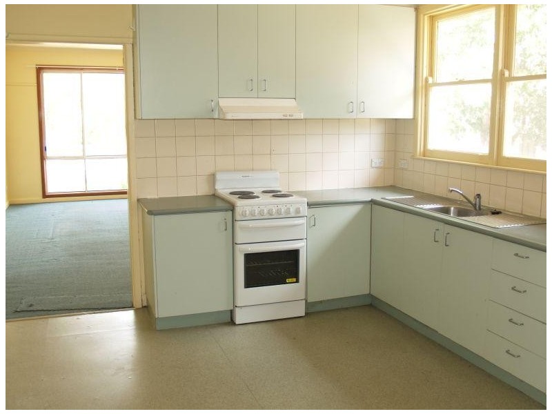 12 Mckenzie Street, Numurkah VIC 3636