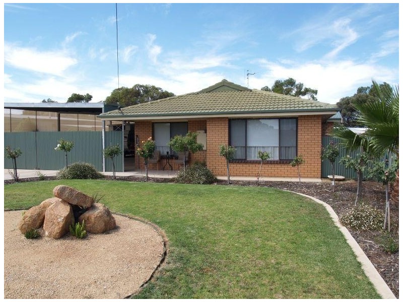 4 Mae Street, Numurkah VIC 3636