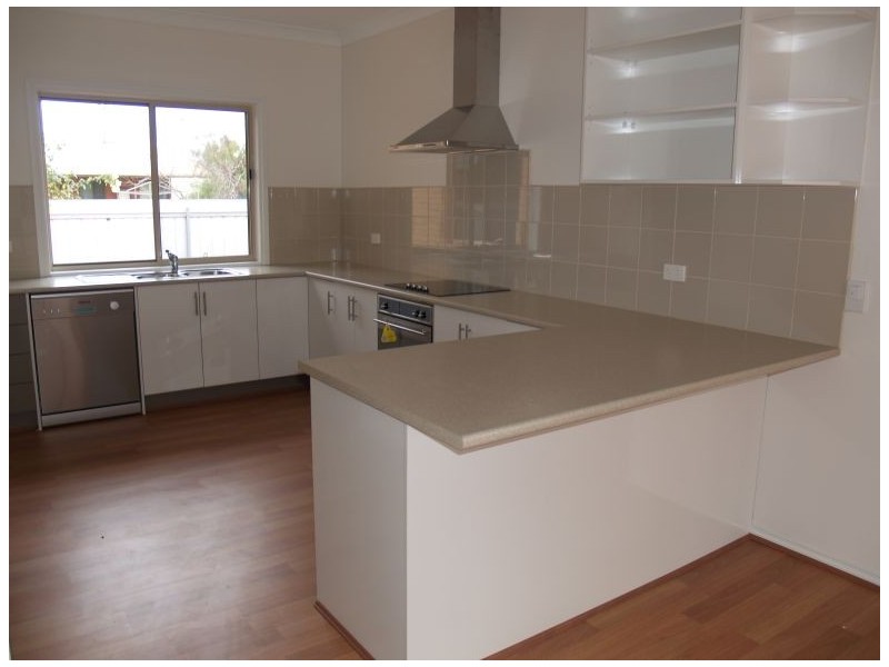 2/81 Saxton Street, Numurkah VIC 3636