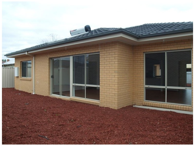 2/81 Saxton Street, Numurkah VIC 3636